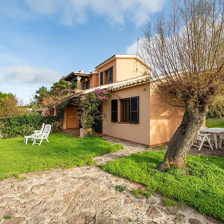 Acquamarina Con Giardino E Patio Vicino Di Le Saline Holiday home