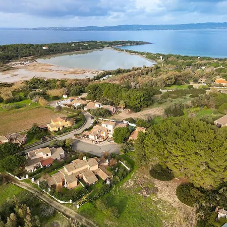 Acquamarina Con Giardino E Patio Vicino Di Le Saline *