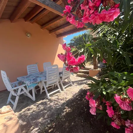 Acquamarina Immersa Nella Natura, A 5 Minuti A Piedi Dalla Ferienhaus *