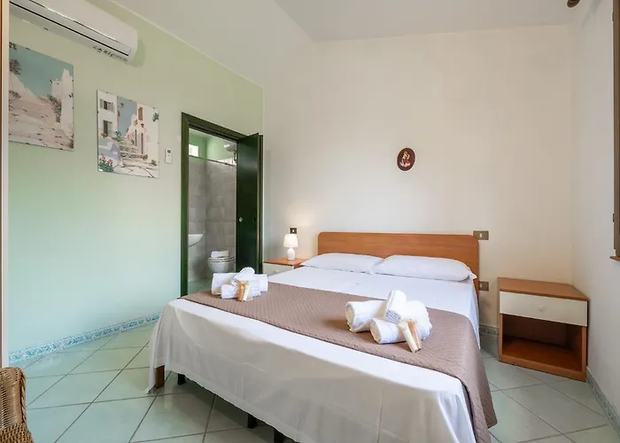 Acquamarina, Indipendente Con Giardino Privato In Zona Residenziale A Pochi Passi Dalla Le Saline Casa vacanze